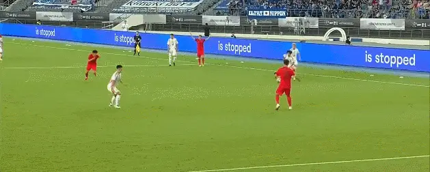 B体育-东亚杯-张玉宁失单刀国足0-2不敌日本遭两连败(国足张玉宁进球)