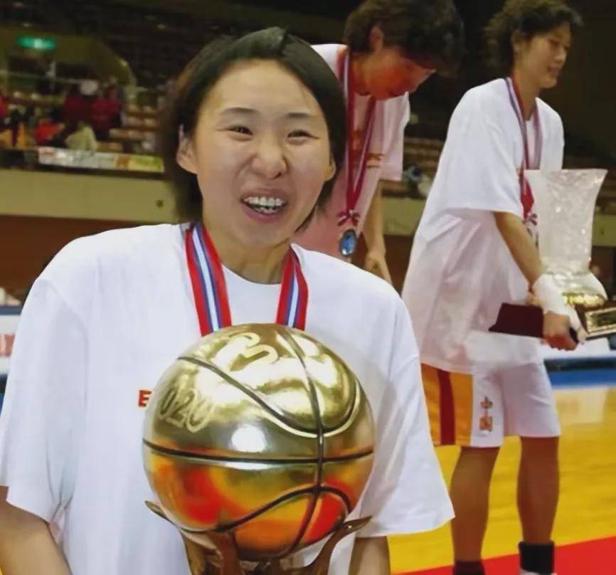 B体育-包含薪资太低引抗议！WNBA与WCBA、NBA收入差距一览的词条