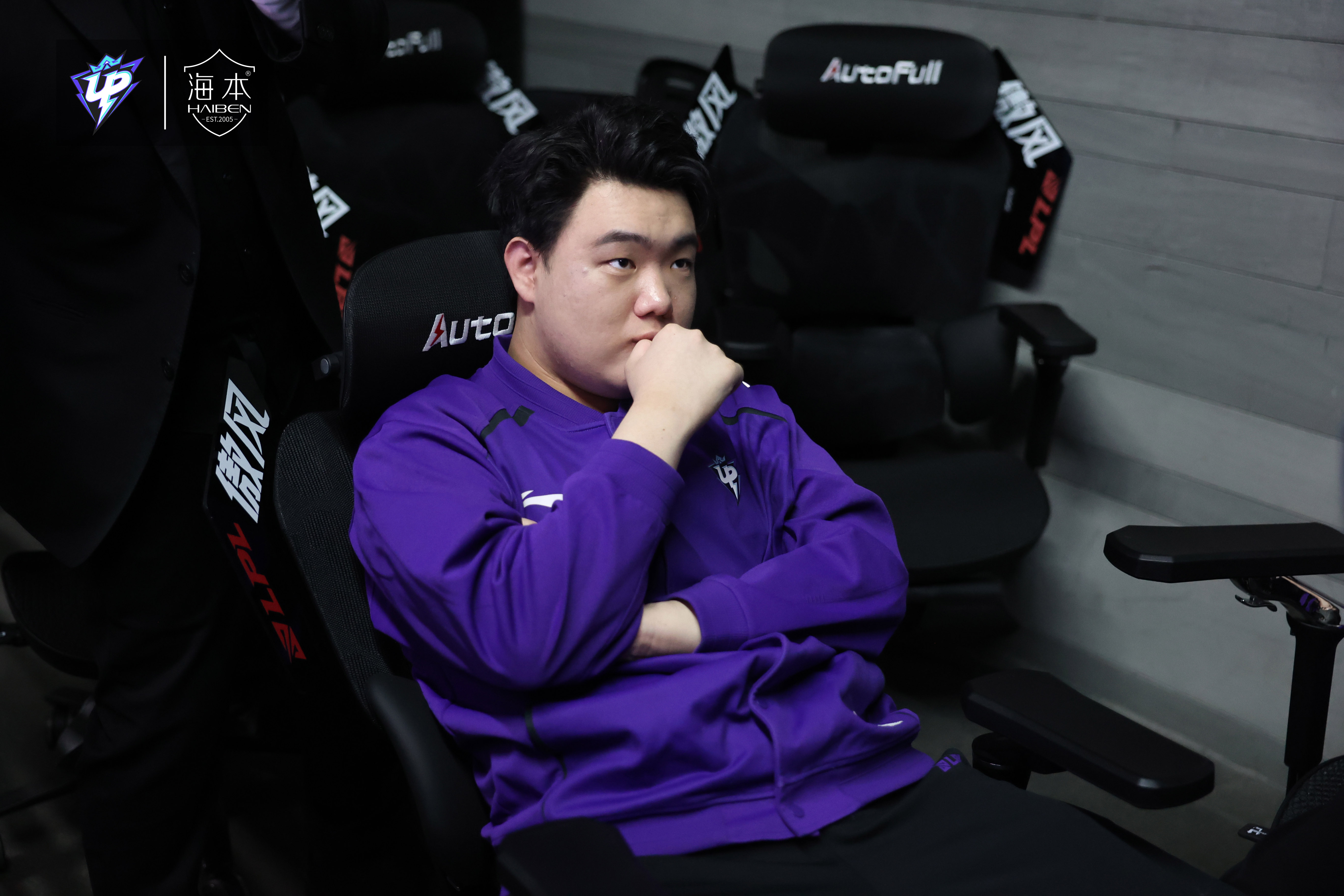 LOL世界冠军AD复出！自降身价打次级联赛，FoFo被TLN优化再次失业的简单介绍