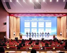 关于乔纳斯承认贝尔塔签下维尔茨的概率很高，埃利奥特拥有自主权的信息